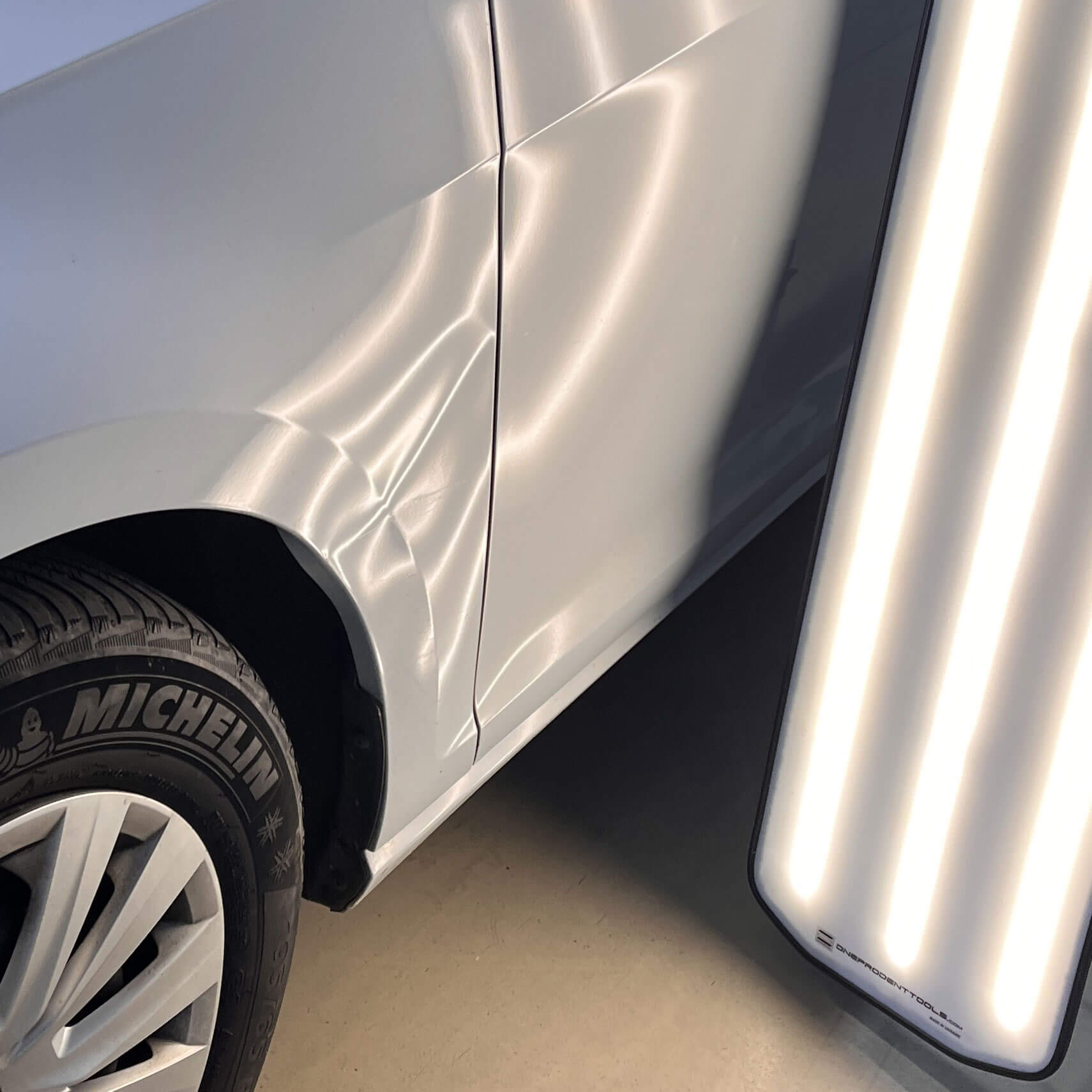 vyrovnání karoserie auta před