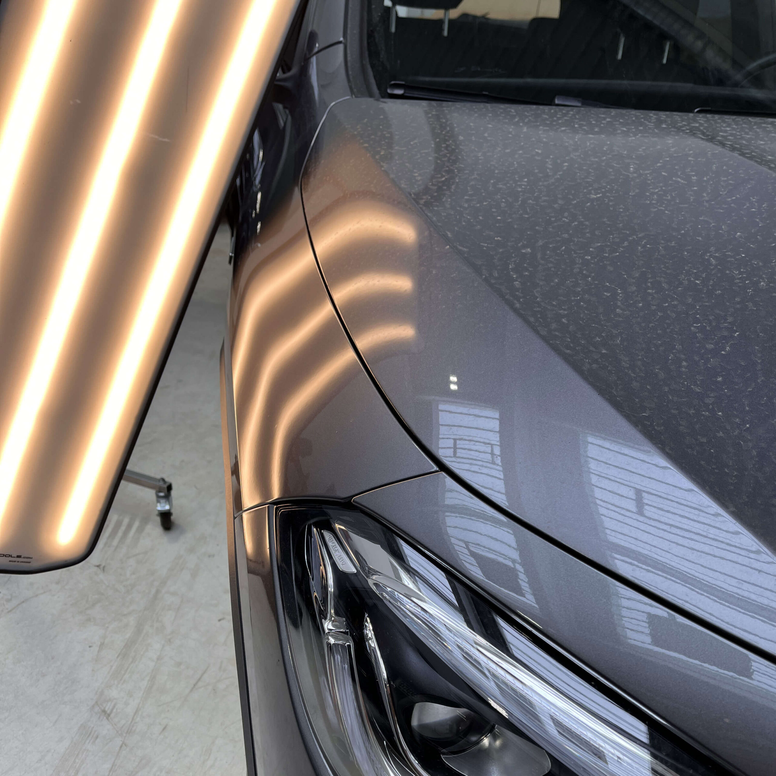 vytahování důlků na autě po